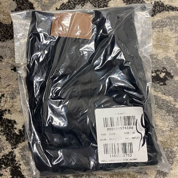 J. Crew Curvy High-Rise Skinny Jeans in Carbondale Wash* - Picture 5 of 8